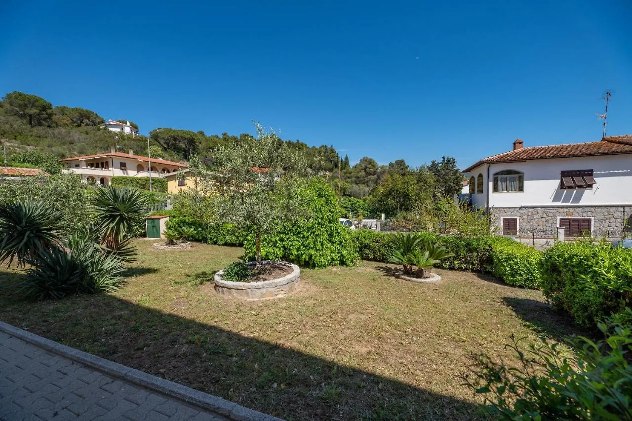 Apartment Appartamenti Casa Dini Marina di Campo Italy
