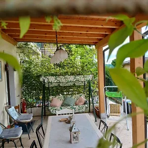 https://residenza-al-parco-pastrengo.hotelinveneto.com